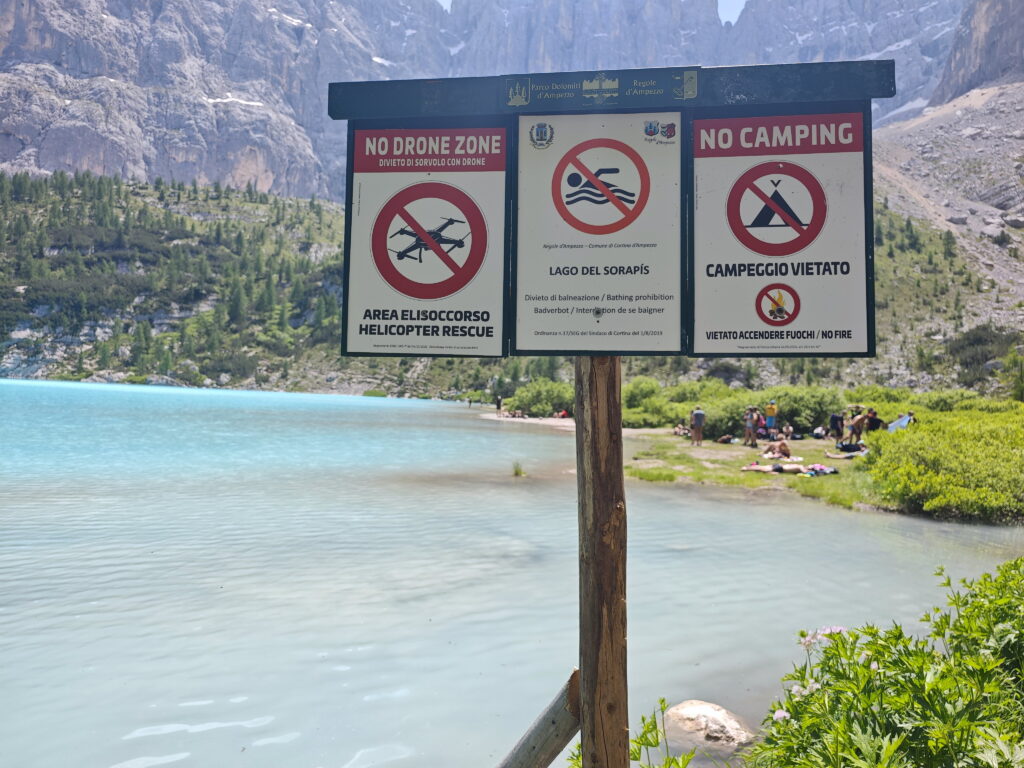 Leider verboten: Im Sorapissee schwimmen